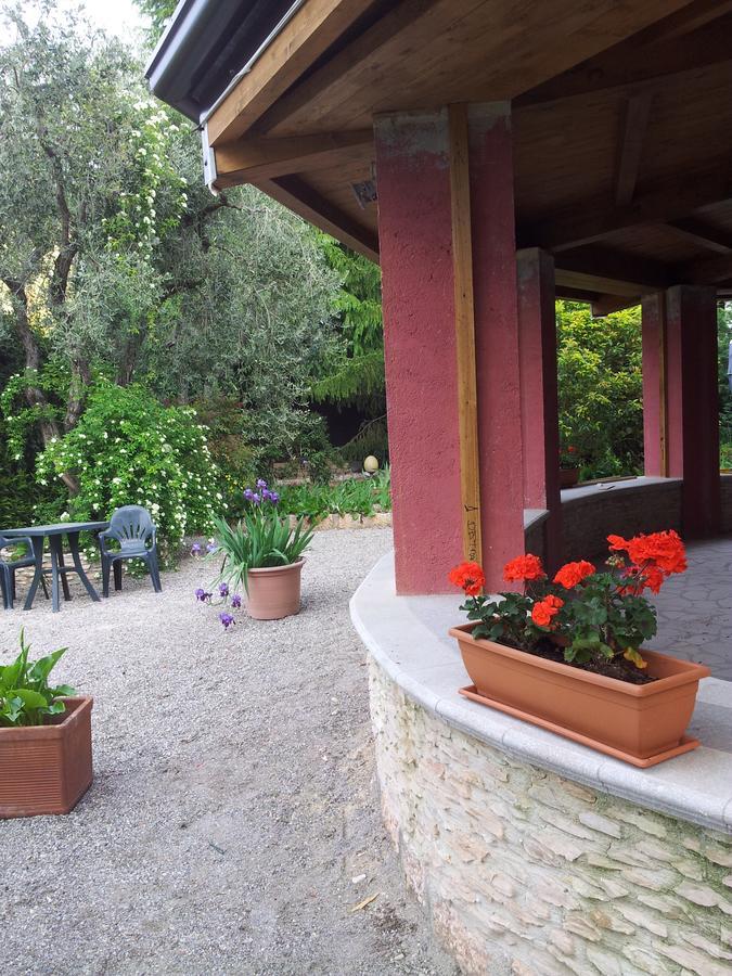 Debora Maison B&B Colombare Di Sirmione Eksteriør billede
