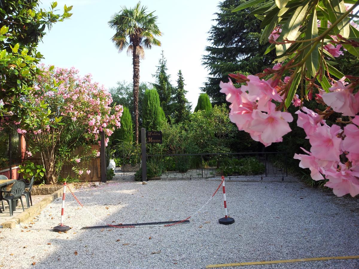 Debora Maison B&B Colombare Di Sirmione Eksteriør billede