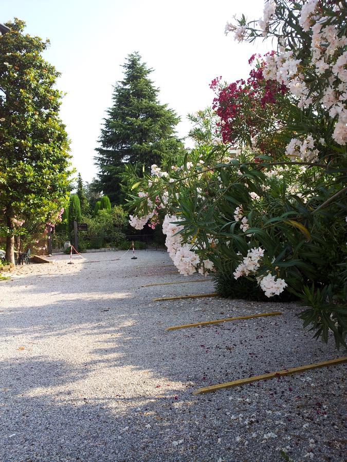 Debora Maison B&B Colombare Di Sirmione Eksteriør billede
